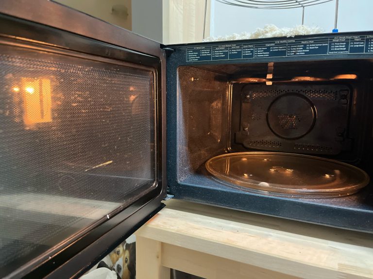 How Best to Clean Microwave