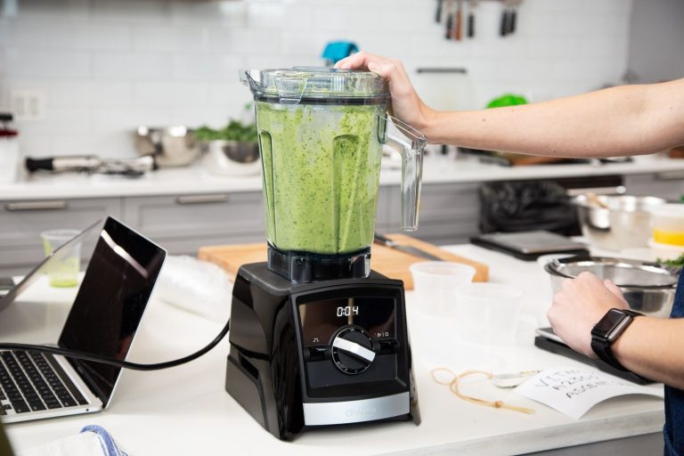 What is the Best Vitamix Blender for Home Use